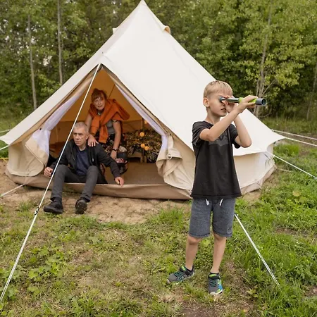 Tente de luxe Niiduveere Glaemping *